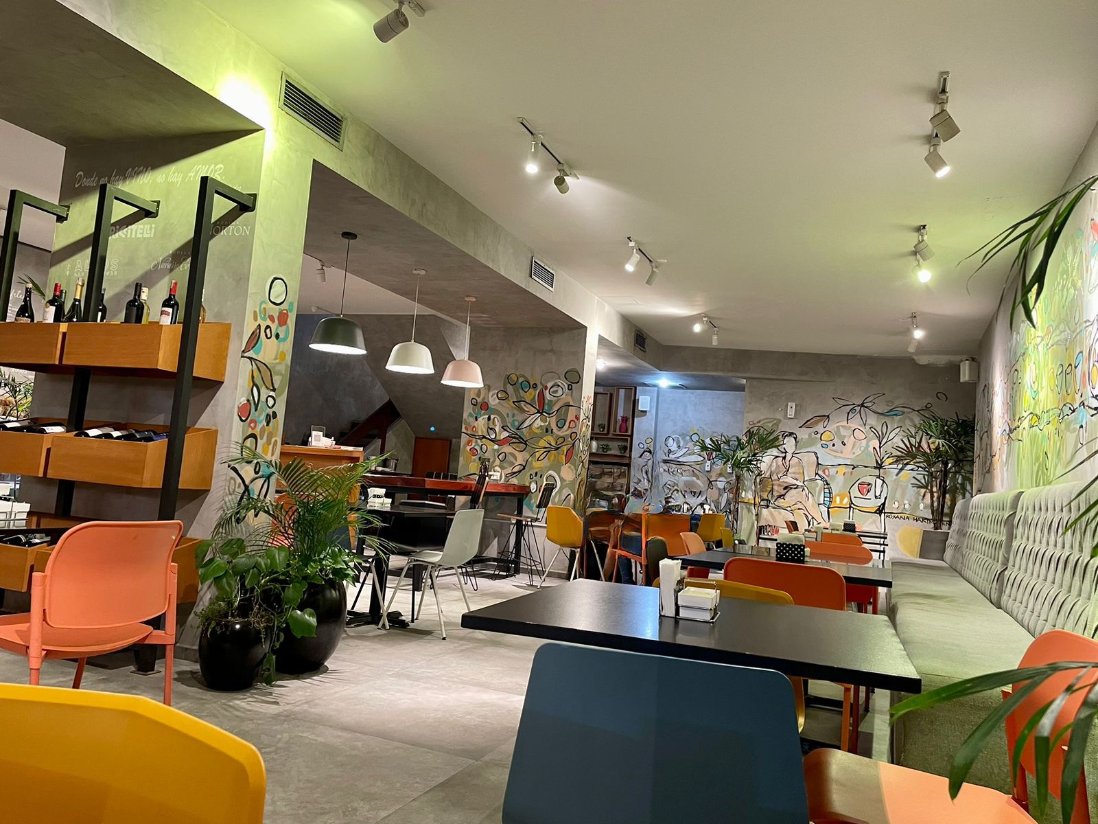 Inés España Bistro & Bakery — foto 1